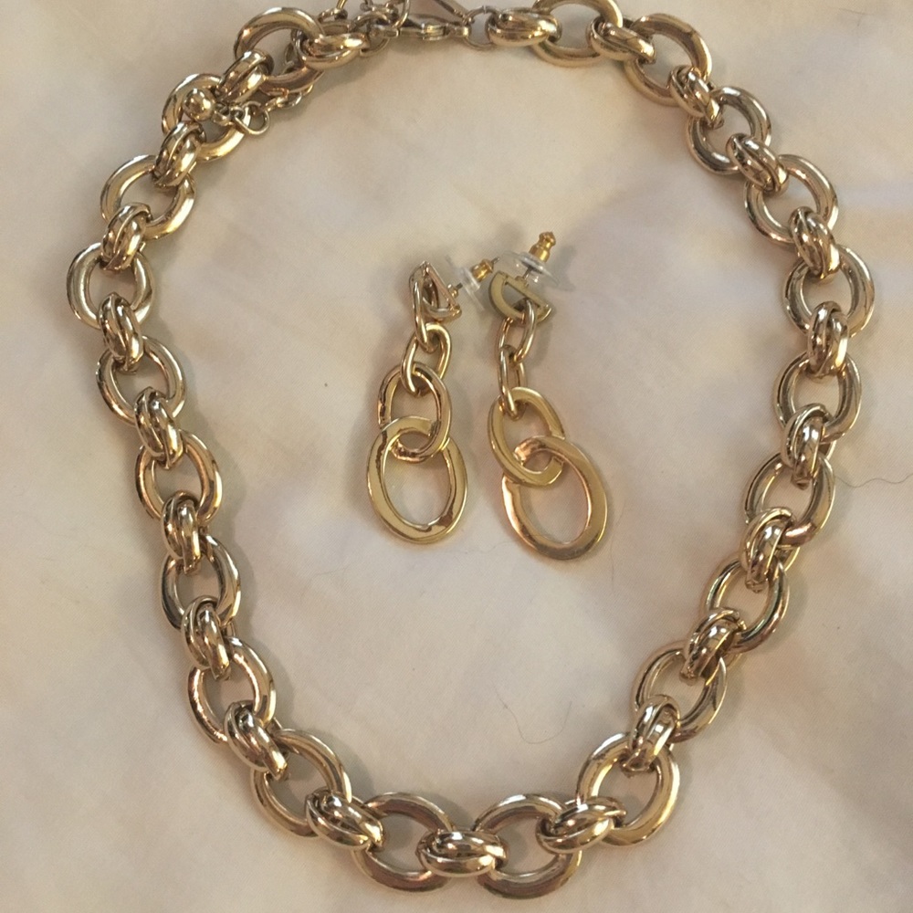 Gold Chain Necklace with Matching Earrings